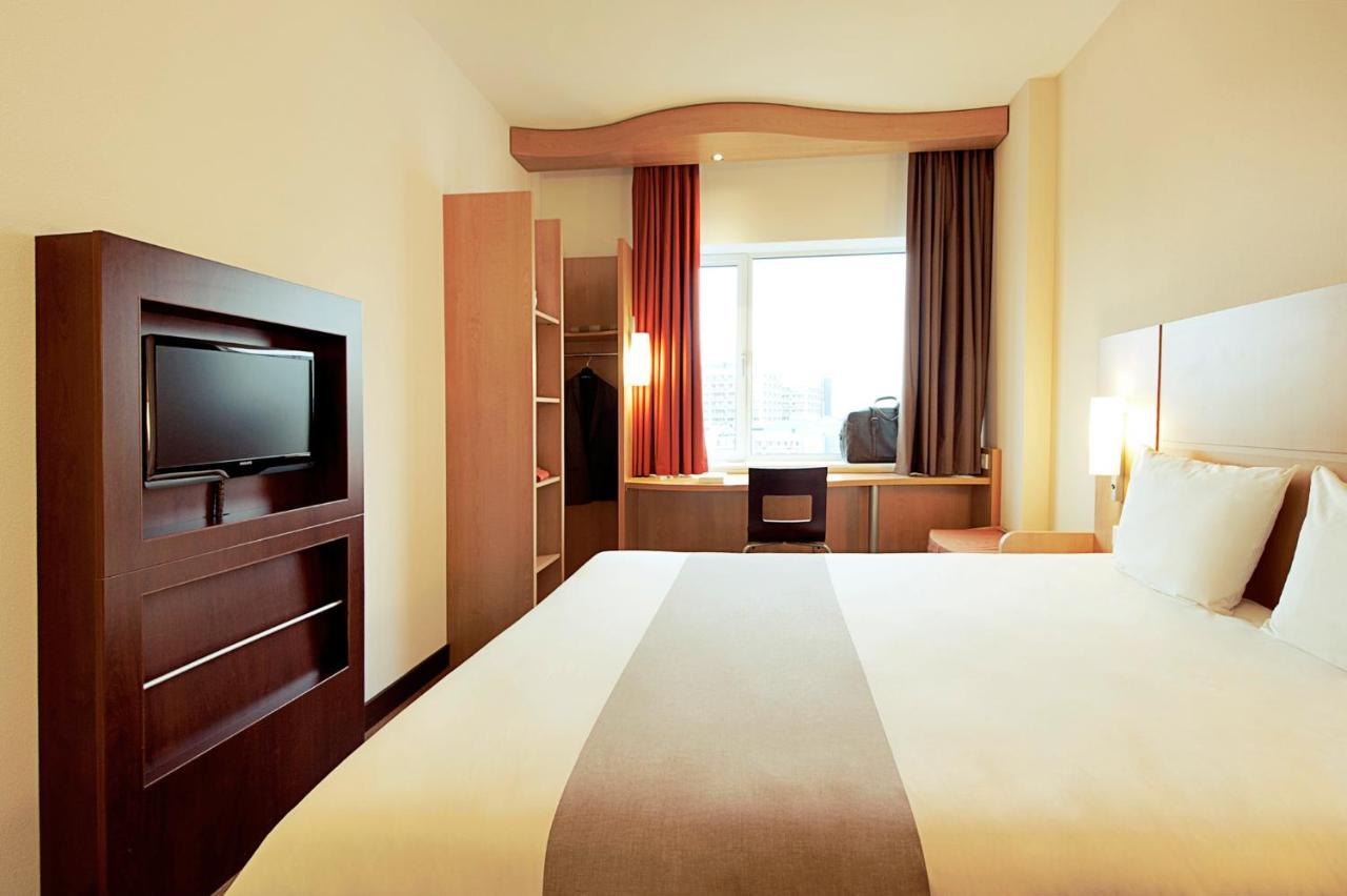 Hotel ibis Marseille Provence Aéroport Marignane Esterno foto