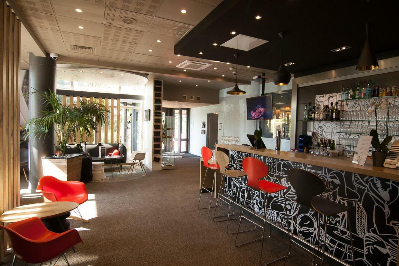 Hotel ibis Marseille Provence Aéroport Marignane Esterno foto